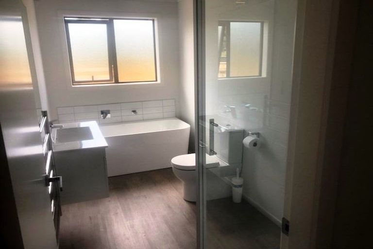 Photo of property in 3 Kaiwaru Place, Waikanae, 5036