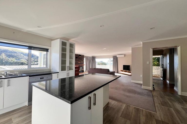 Photo of property in 4 Takutai Road, Pukerua Bay, 5026