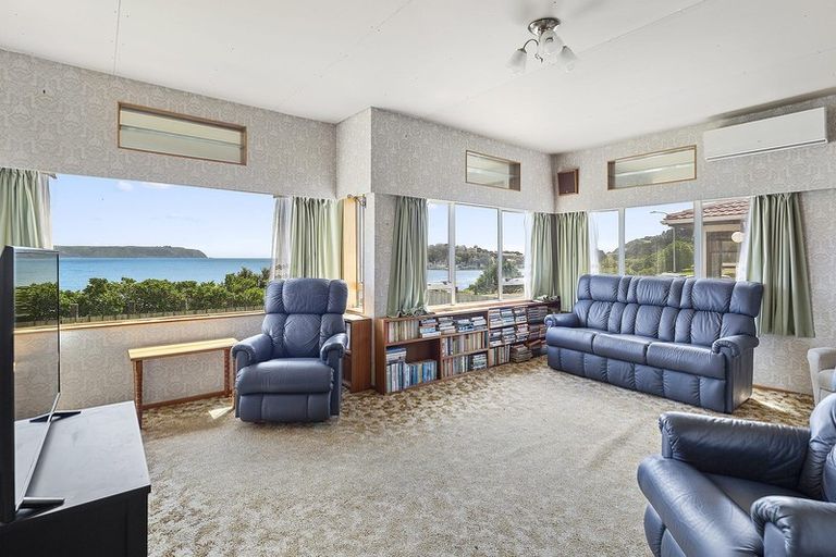 Photo of property in 12 Beach Road, Titahi Bay, Porirua, 5022
