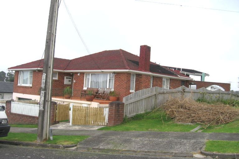 Photo of property in 2/39 Huka Road, Birkenhead, Auckland, 0626