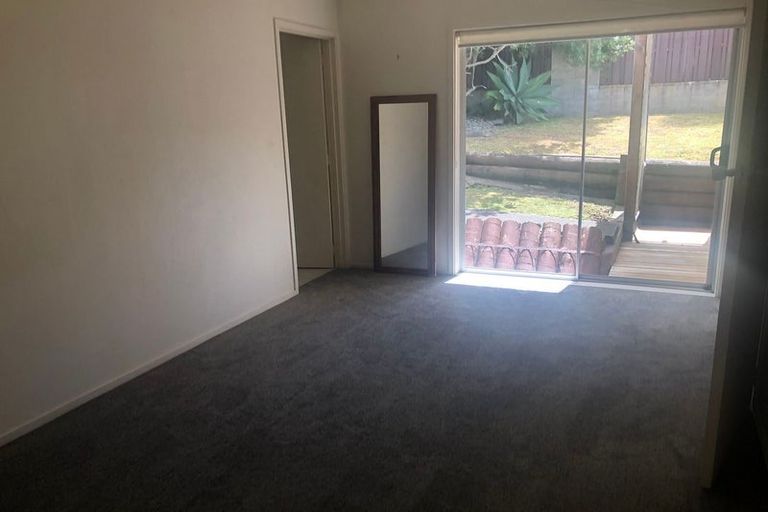 Photo of property in 3 Lilian Place, Farm Cove, Auckland, 2012