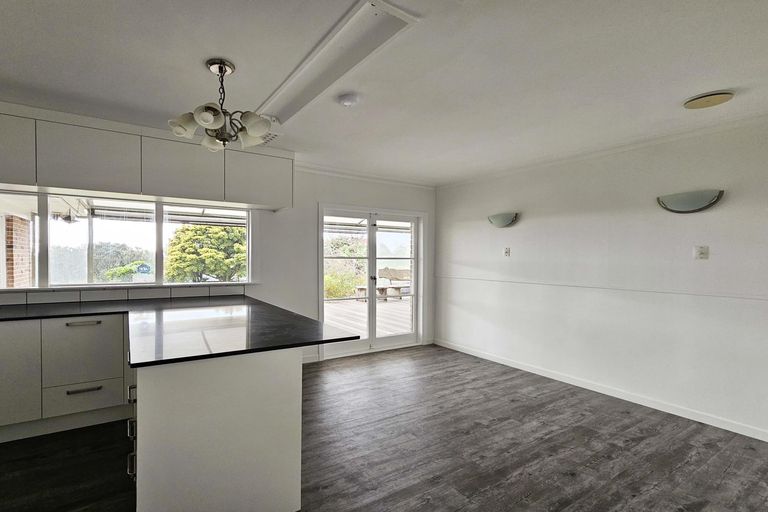 Photo of property in 6 Boundary Road, Clover Park, Auckland, 2019