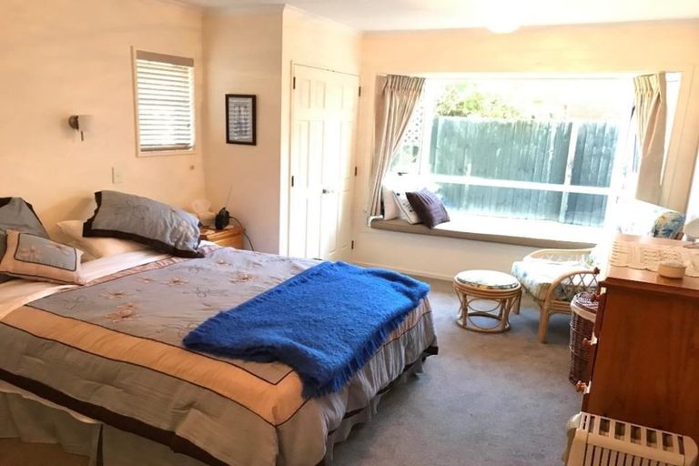 Photo of property in 3 Hatfield Place, Avonhead, Christchurch, 8042