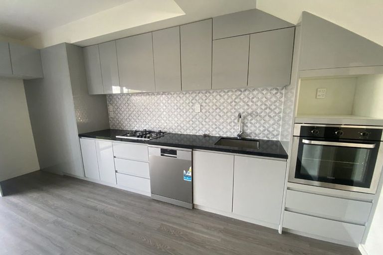 Photo of property in 8 Pasla Close, Papakura, 2110