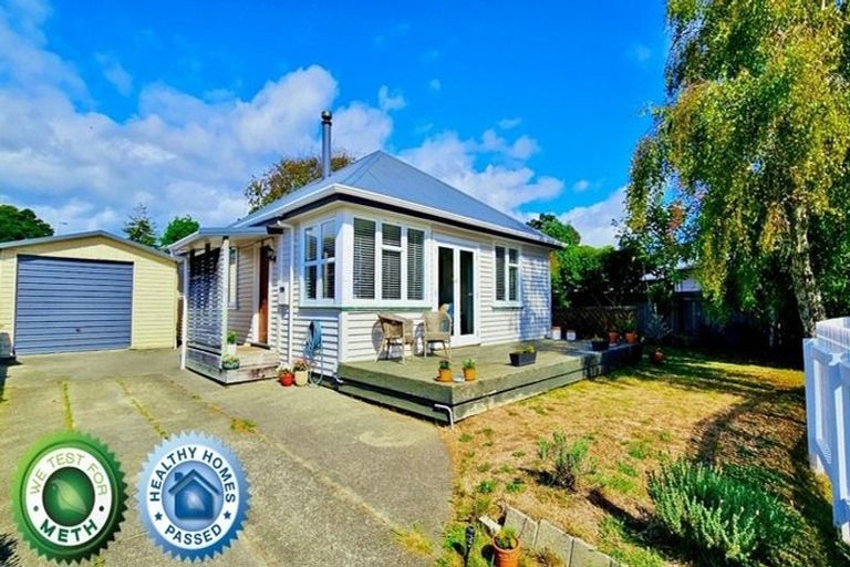 Photo of property in 12 Rodney Grove, Paraparaumu, 5032