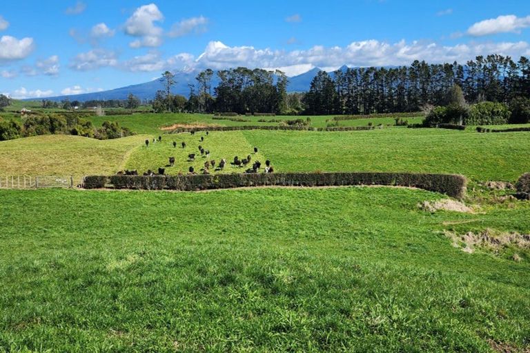 Photo of property in 868 Upland Road, Egmont Village, New Plymouth, 4372