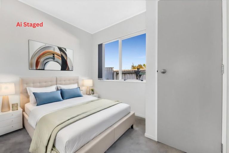 Photo of property in 2/39 Templeton Place, Clendon Park, Auckland, 2103