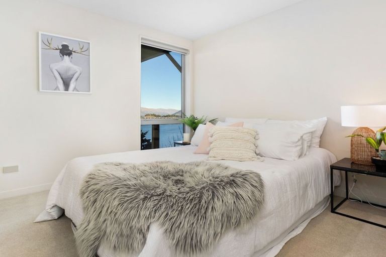 Photo of property in 2/11 Gum Lane, Queenstown, 9300
