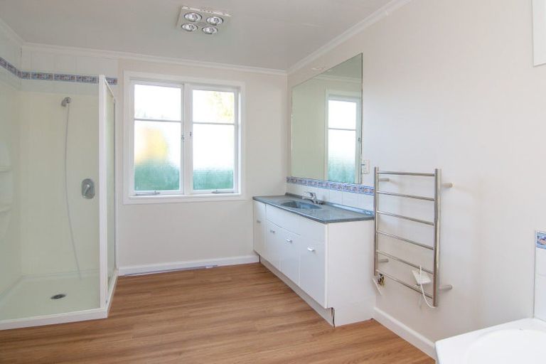 Photo of property in 502 Pioneer Highway, Highbury, Palmerston North, 4412