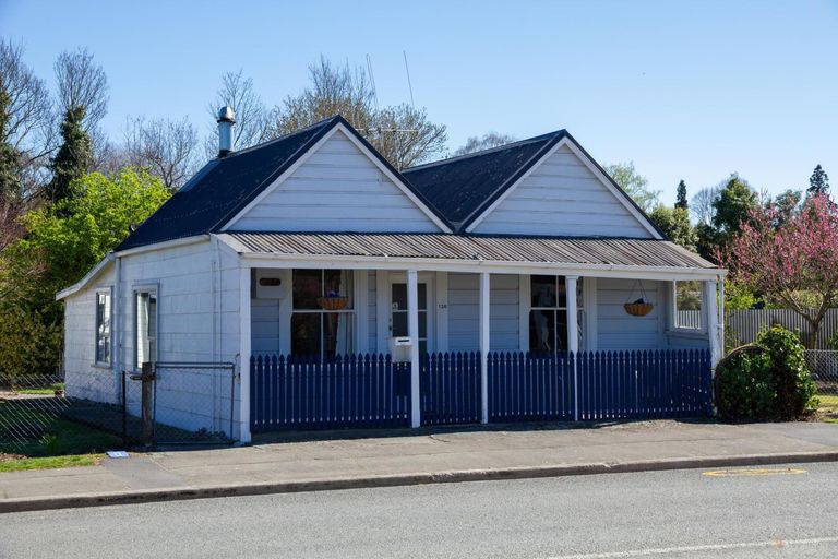 Photo of property in 138 Talbot Street, Geraldine, 7930