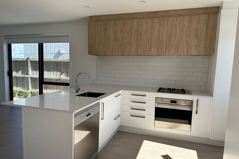 Photo of property in 136 Te Napi Drive, Takanini, Auckland, 2112