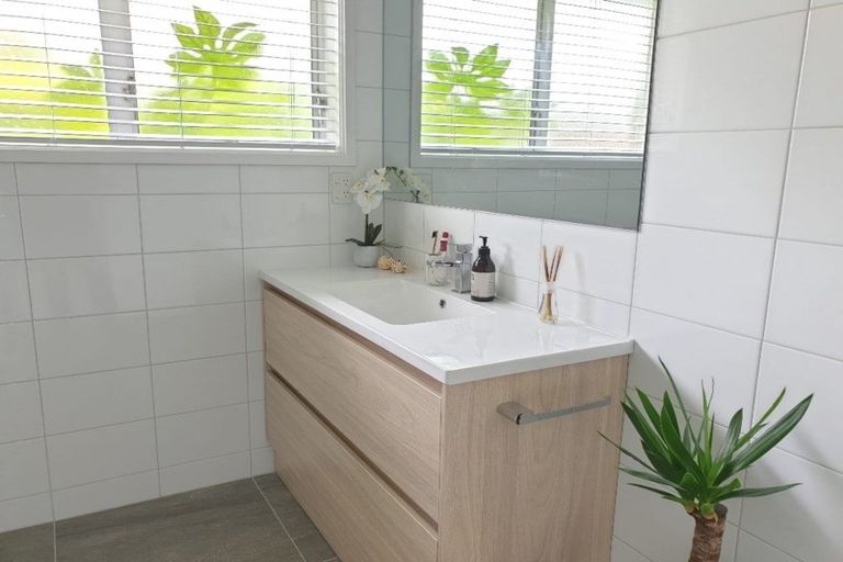 Photo of property in 4/104 Coronation Road, Papatoetoe, Auckland, 2025