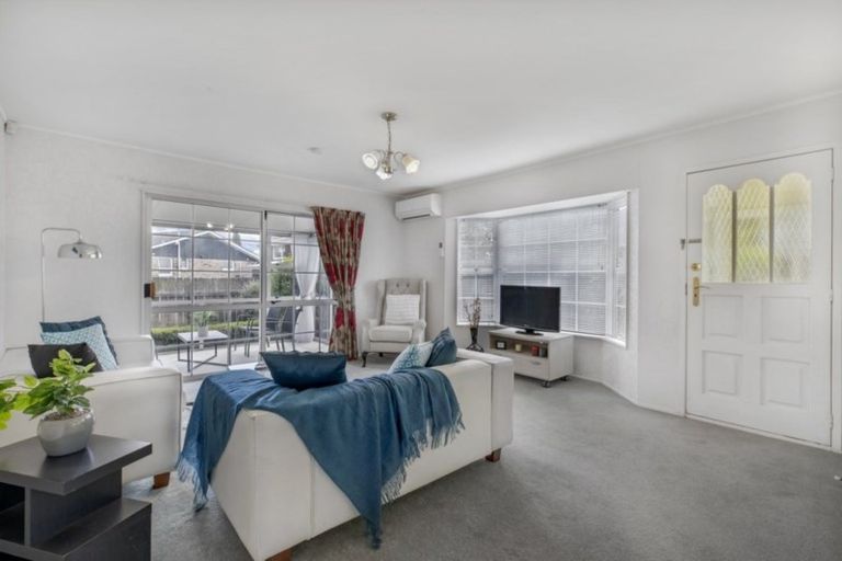 Photo of property in 1/6 Keeney Court, Papakura, 2110