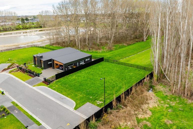 Photo of property in 21 Elsie Lange Way, Casebrook, Christchurch, 8051