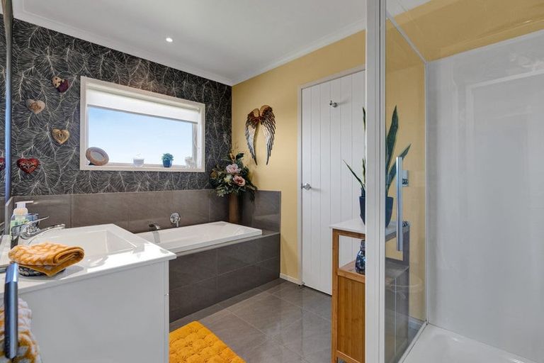 Photo of property in 17 Hira Street, Ohawe, Hawera, 4671