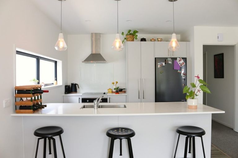 Photo of property in 12 Paddock Lane, Pukekohe, 2120