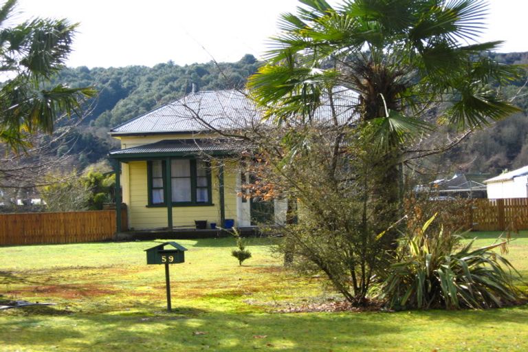 Photo of property in 59-61 Dick Street, Reefton, 7830