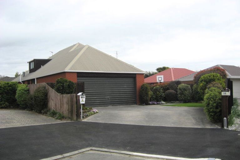 Photo of property in 12 Argo Place, Casebrook, Christchurch, 8051