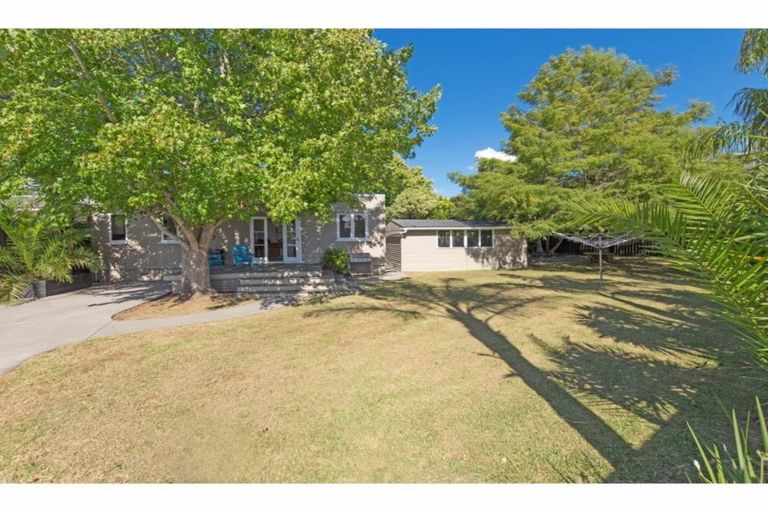 Photo of property in 49 Langton Road, Stanmore Bay, Whangaparaoa, 0932