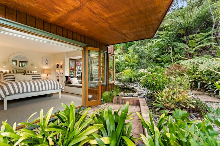 Photo of property in 50 Braemar Road, Castor Bay, Auckland, 0620
