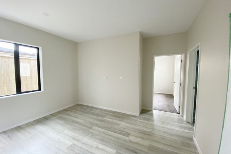 Photo of property in 8 Cooladawson Drive, Flat Bush, Auckland, 2019