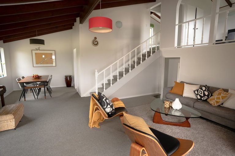Photo of property in 2/15b Nandana Drive, Glen Eden, Auckland, 0602