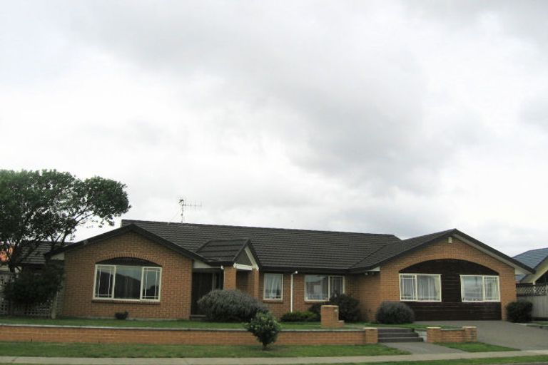 Photo of property in 10 Kotuku Drive, Paraparaumu Beach, Paraparaumu, 5032