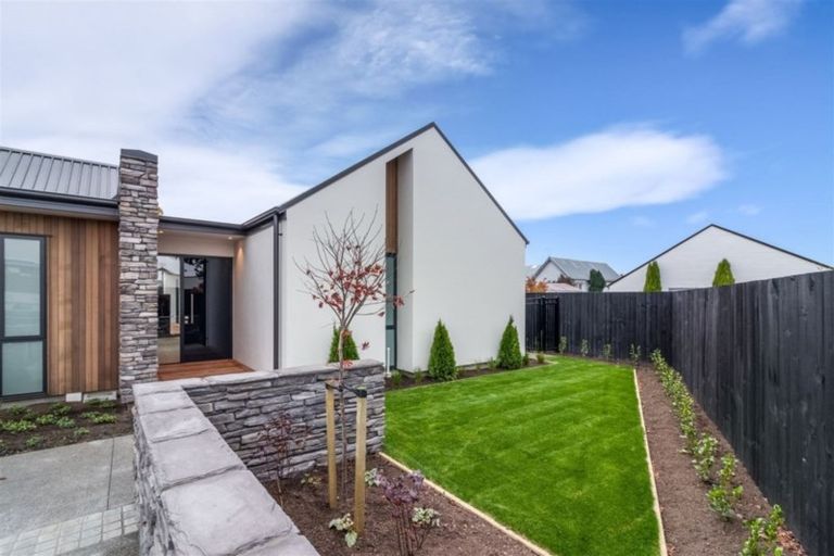 Photo of property in 43 Chepstow Avenue, Fendalton, Christchurch, 8052