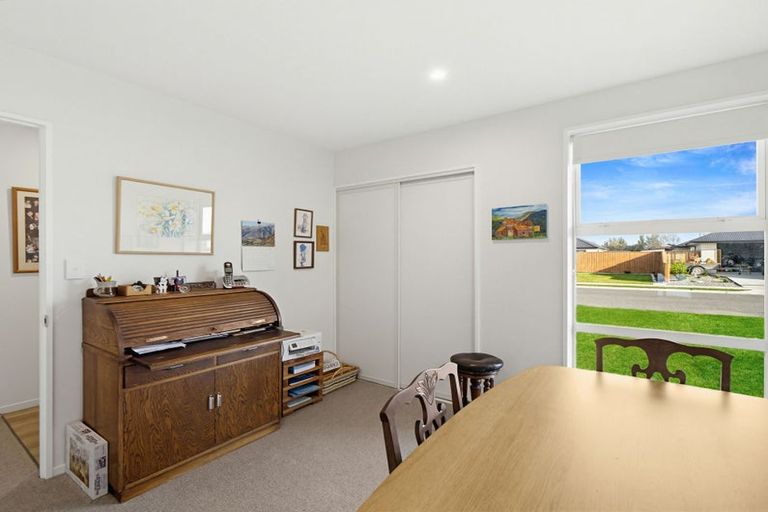 Photo of property in 37 Greig Crescent, Amberley, 7410