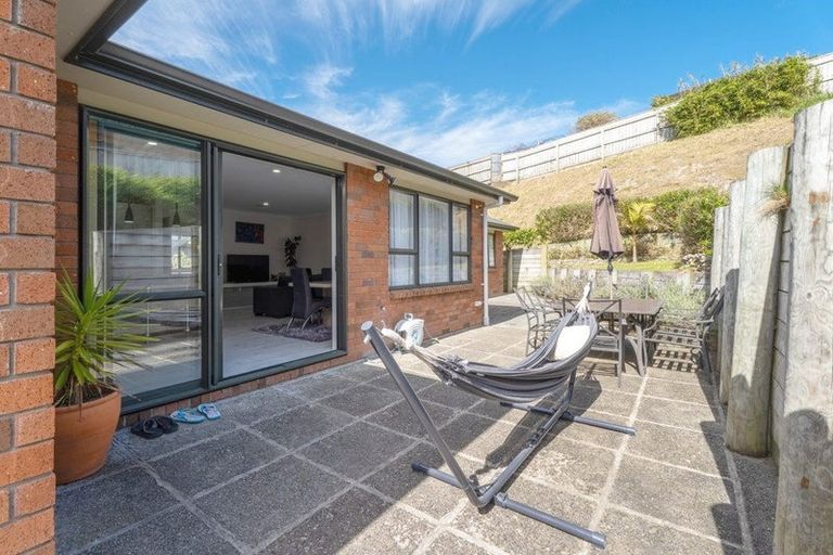 Photo of property in 42 Tongariro Drive, Aotea, Porirua, 5024