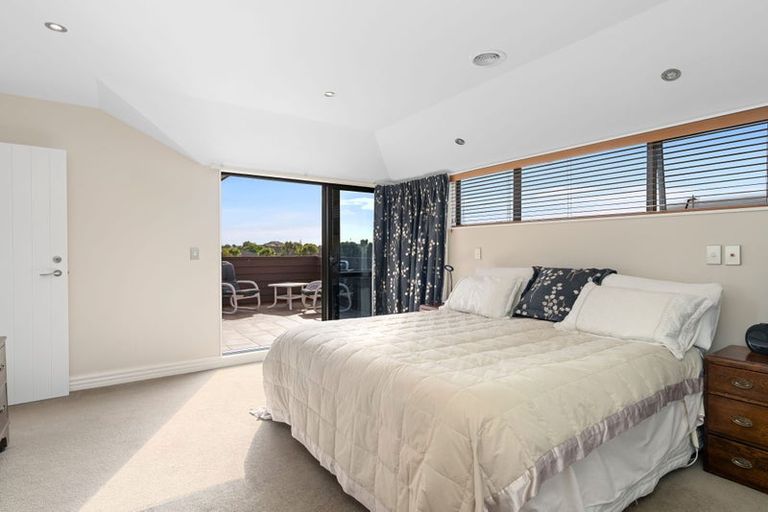 Photo of property in 93 Regent Drive, Paraparaumu Beach, Paraparaumu, 5032