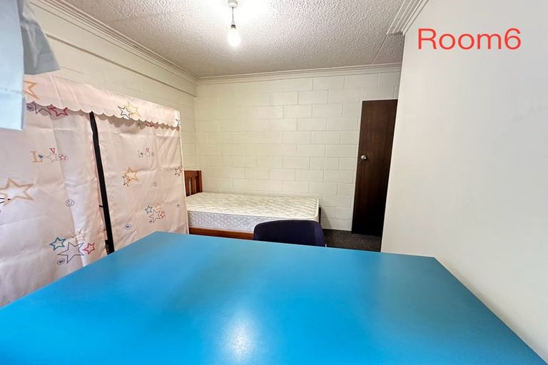Photo of property in 100 London Street, Dunedin Central, Dunedin, 9016