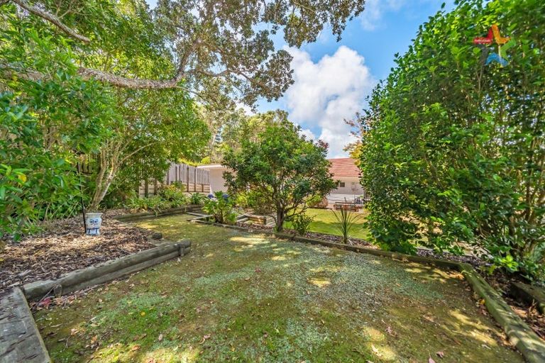 Photo of property in 52 Homewood Avenue, Karori, Wellington, 6012