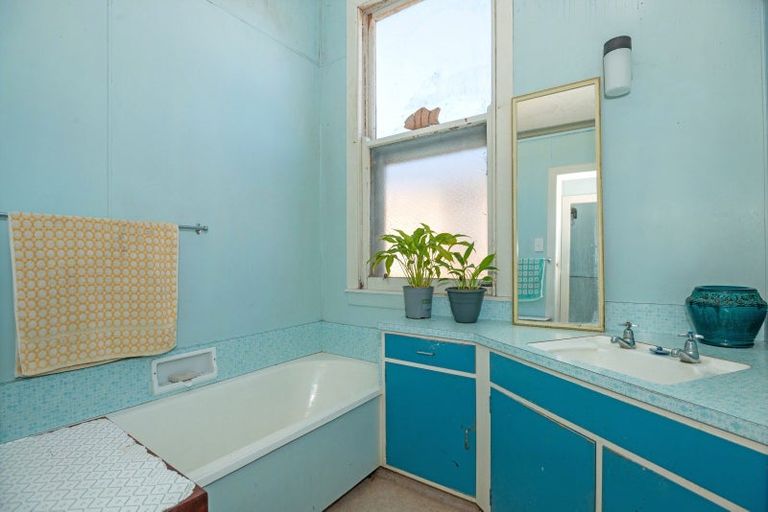 Photo of property in 384 Aberdeen Road, Gisborne, 4010