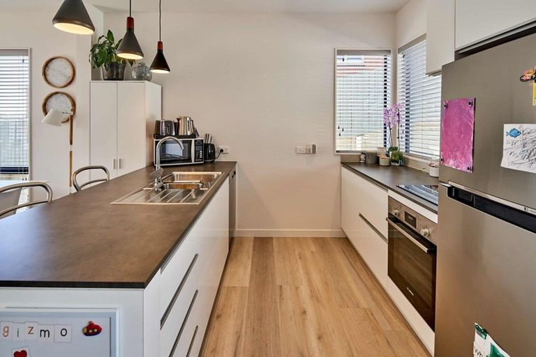 Photo of property in 15/6u Oswald Crescent, Paparangi, Wellington, 6037