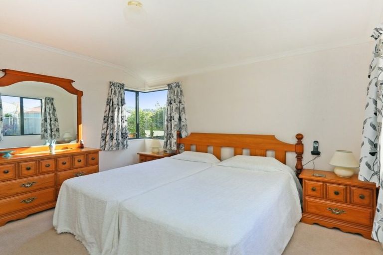 Photo of property in 11 Beaufort Place, Taradale, Napier, 4112
