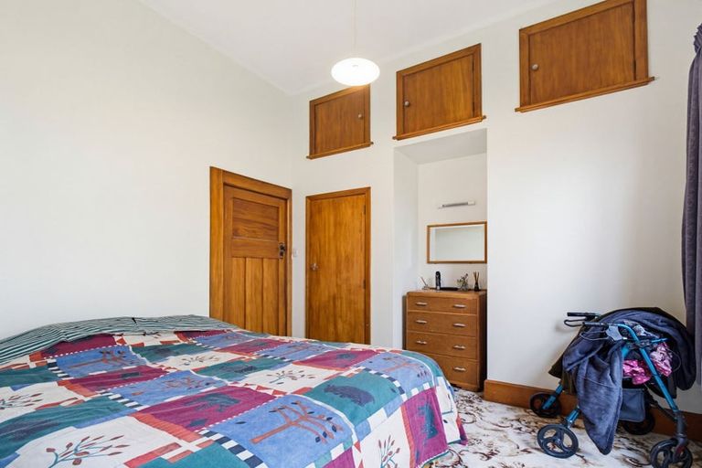 Photo of property in 176 Winchester Street, Levin, 5510