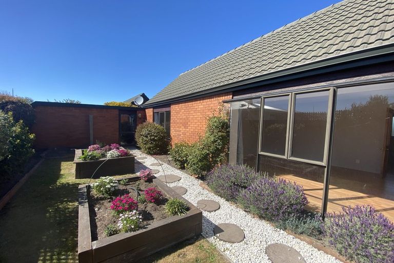 Photo of property in 4/415 Mairehau Road, Parklands, Christchurch, 8083