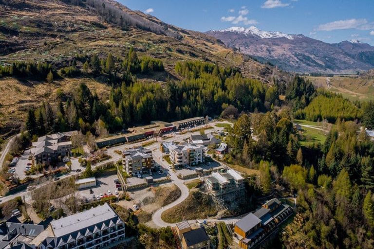Photo of property in 7 Powder Terrace, Arthurs Point, Queenstown, 9371
