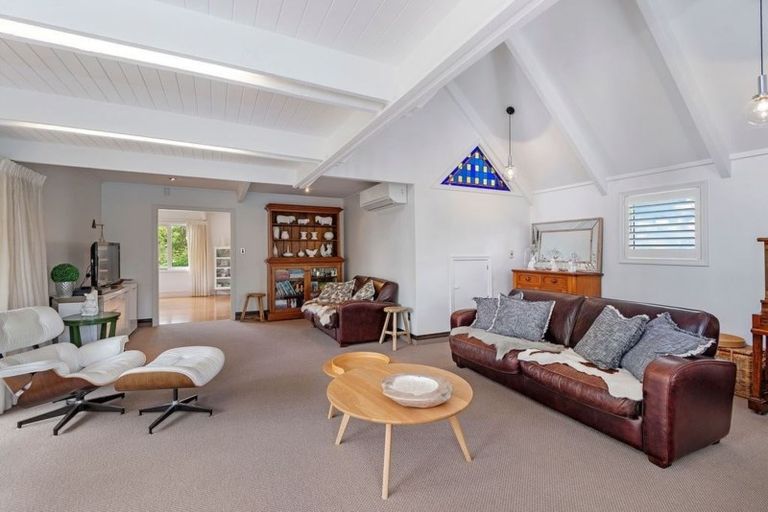 Photo of property in 11 Stormont Place, Avonhead, Christchurch, 8042