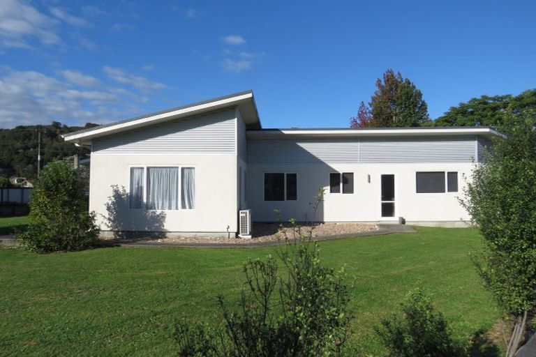 Photo of property in 77 Buller Road, Reefton, 7830