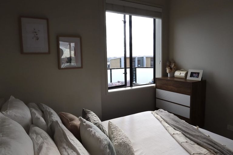 Photo of property in 3/22 Kerewhenua Crescent, 0616