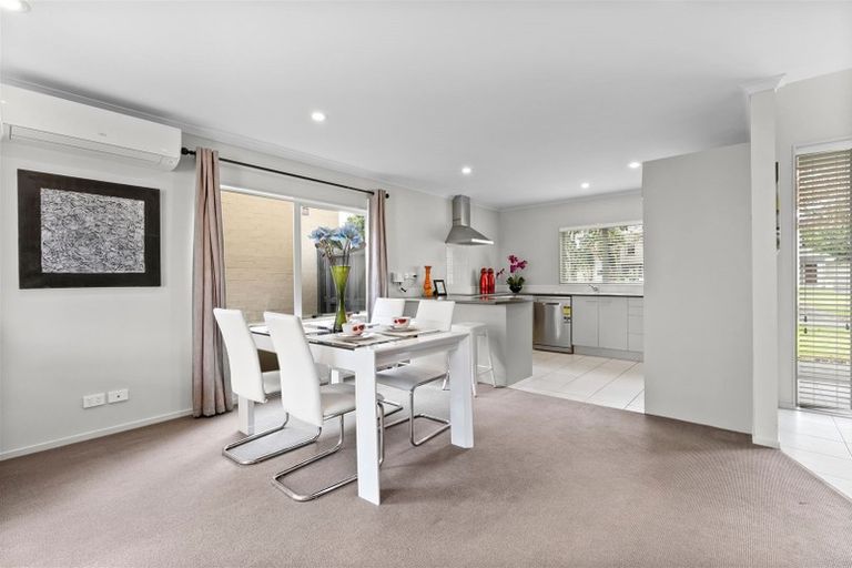 Photo of property in 4 Ritchie Crescent, Takanini, 2112