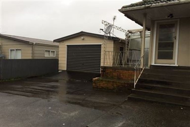 Photo of property in 5 Dennis Road, Papatoetoe, Auckland, 2025