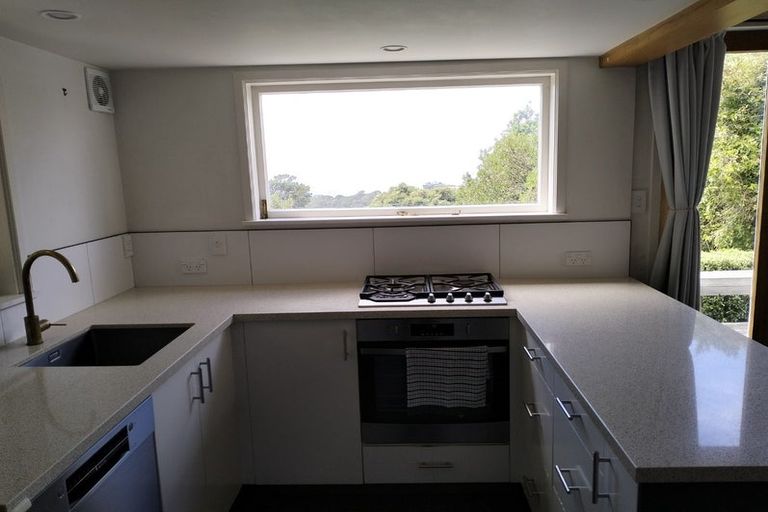 Photo of property in 25 Putnam Street, Northland, Wellington, 6012