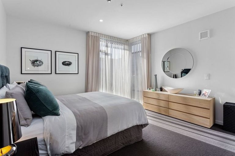 Photo of property in 50 Kilmore Street, Christchurch Central, Christchurch, 8013