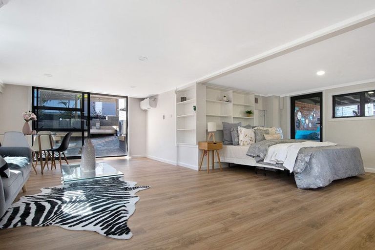 Photo of property in 1a Stottholm Road, Titirangi, Auckland, 0604