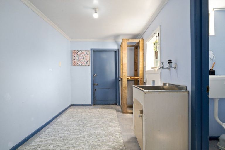 Photo of property in 1 Taupo Lane, Ravensbourne, Dunedin, 9022