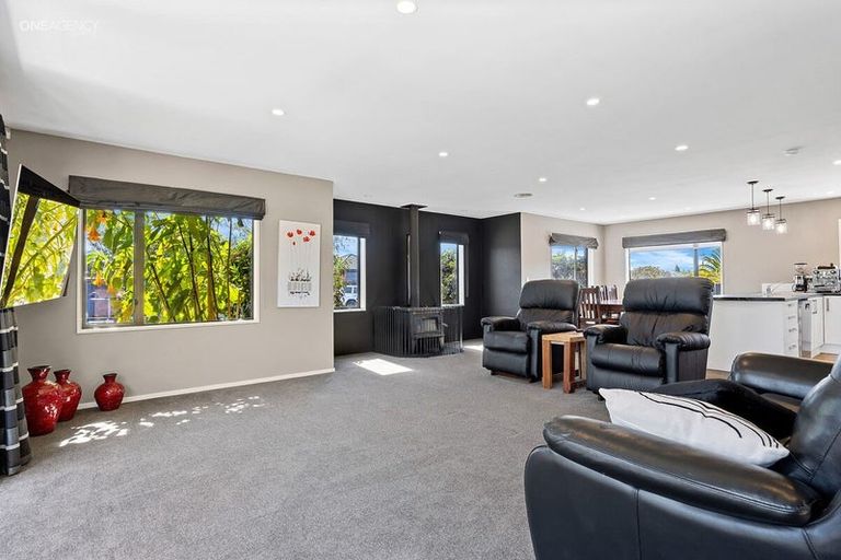 Photo of property in 37 Huria Lane, Woodend, 7610