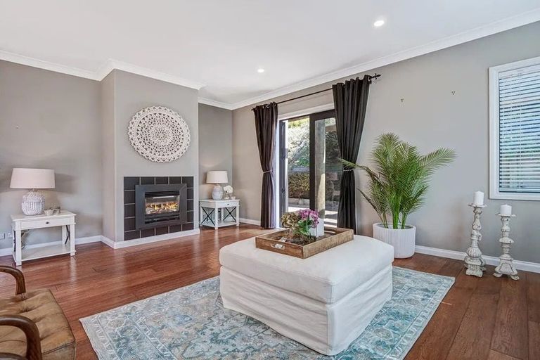 Photo of property in 5b Te Mata Peak Road, Havelock North, 4130